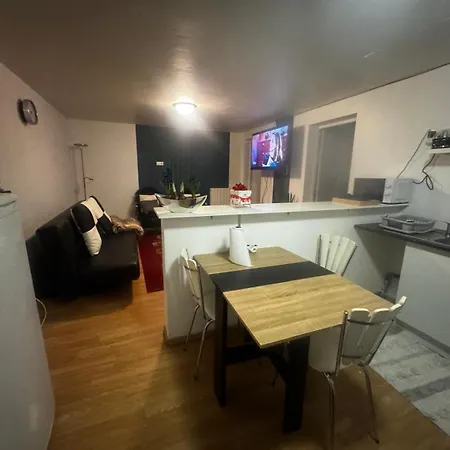 Maisonnette * Limours